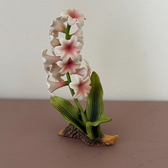 Vintage Lefton Hyacinthus Flower Figurine Geo. A. Lefton CKM 11733 - Picture 1 of 7